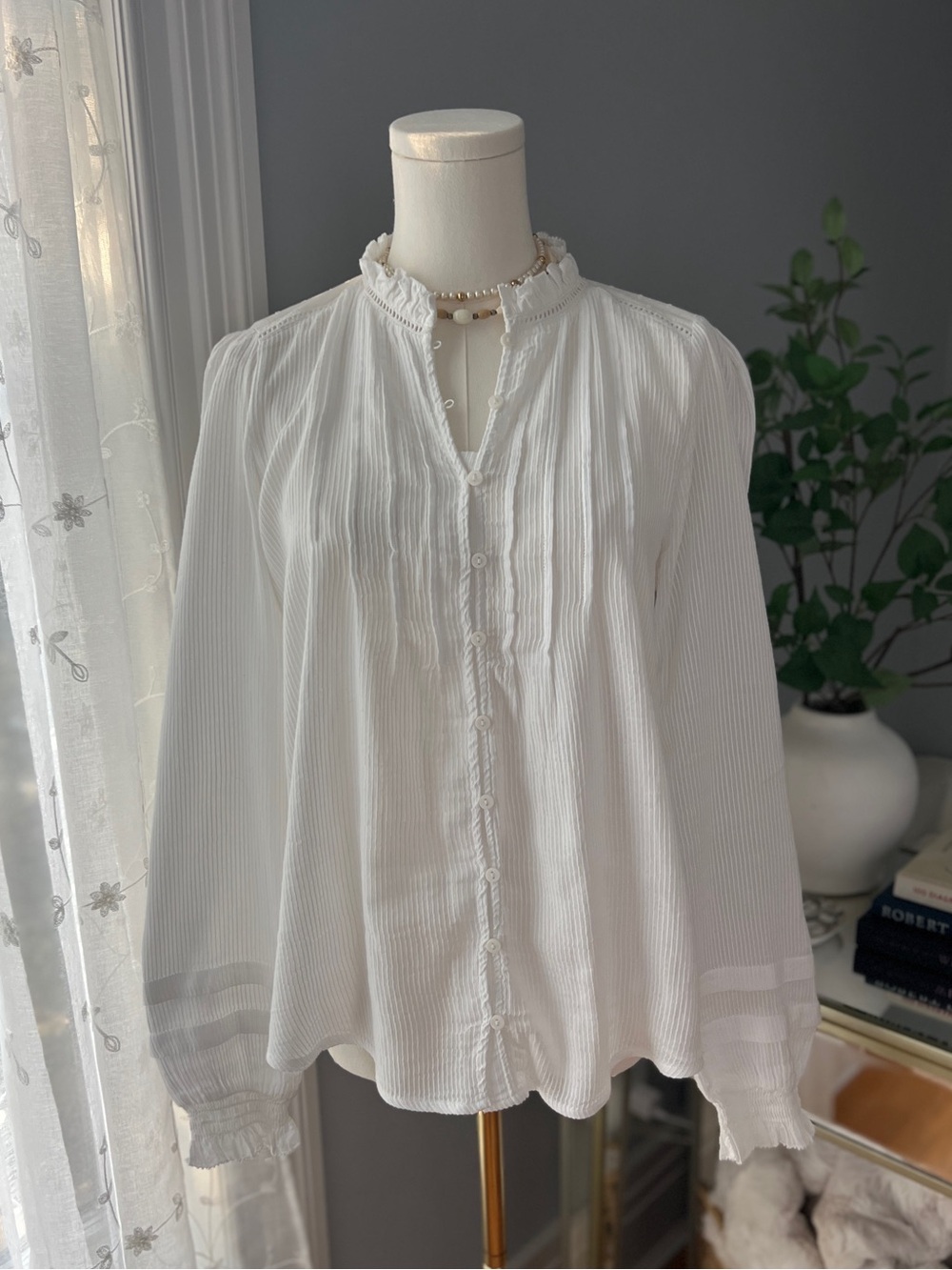 Women's White Organic Cotton Button-Front Blouse